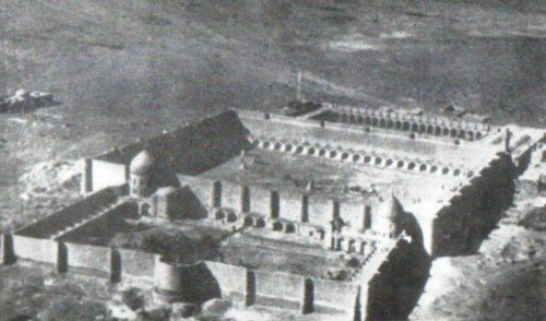 مسجد الکوفة قبل 100 عام